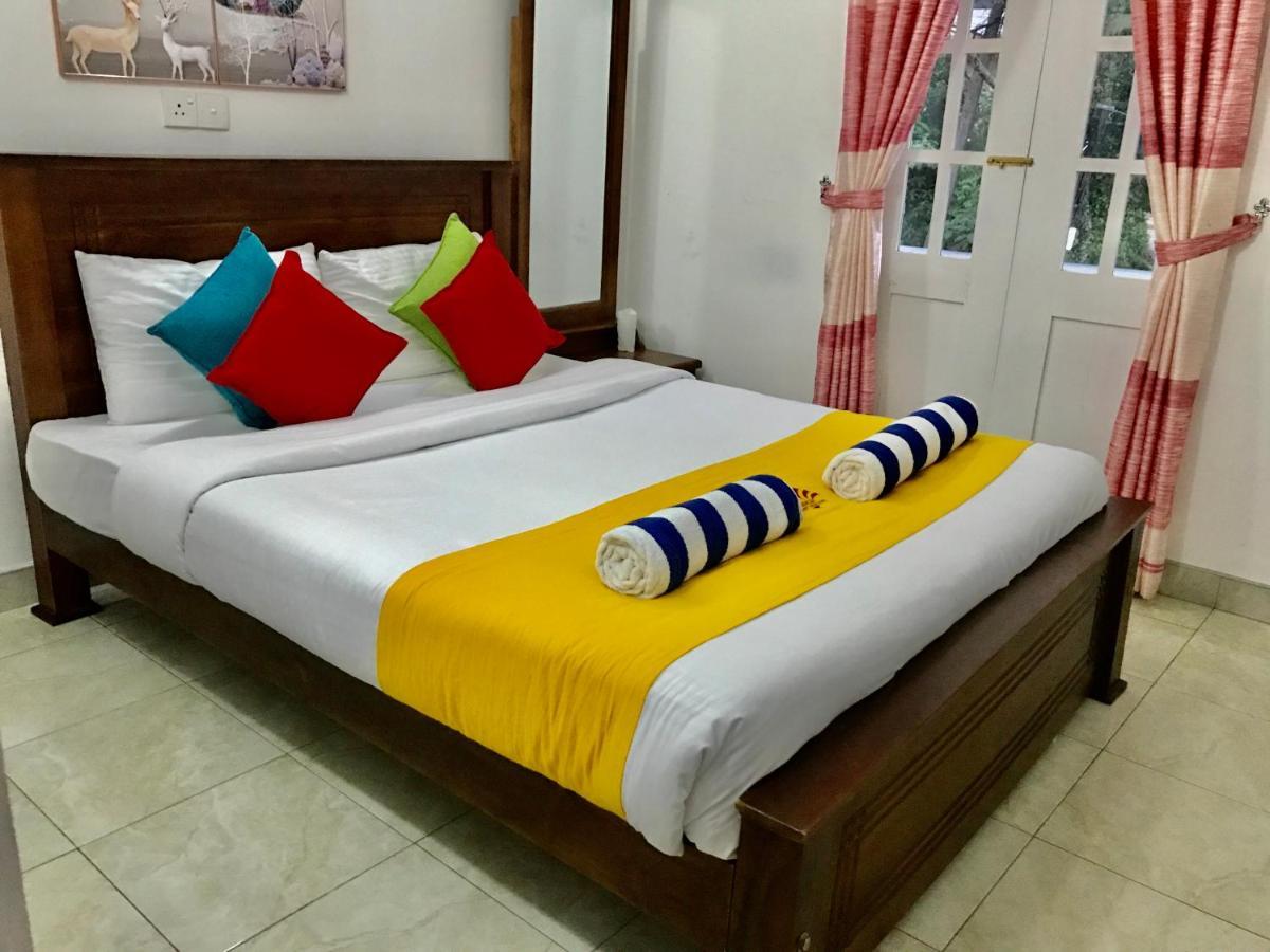 نوفارا إيلِيا Dahlia Mount View Hotel المظهر الخارجي الصورة